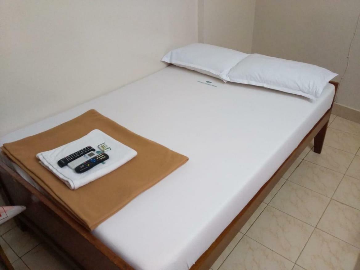 Anandan Tourist Home 바르칼라 외부 사진