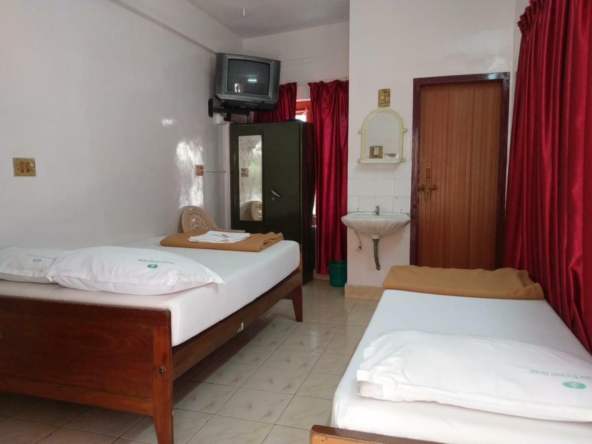 Anandan Tourist Home 바르칼라 외부 사진
