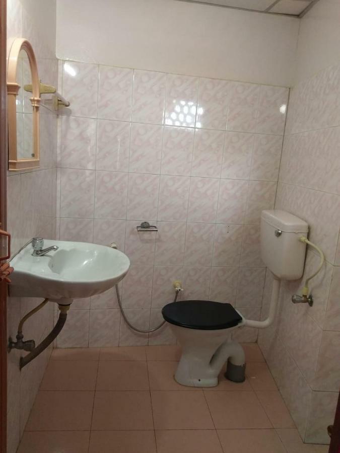 Anandan Tourist Home 바르칼라 외부 사진