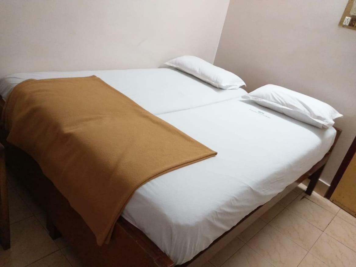Anandan Tourist Home 바르칼라 외부 사진